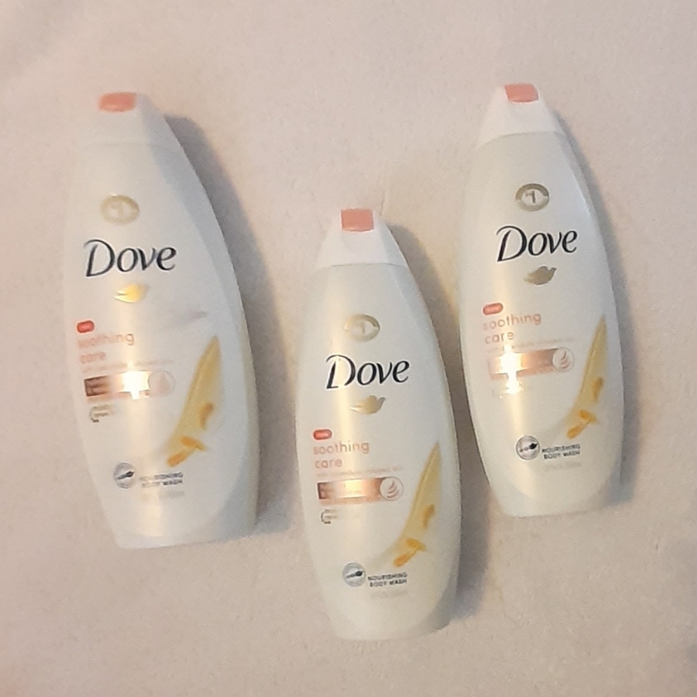 Women's 3 Dove Soothing Care Body Wash